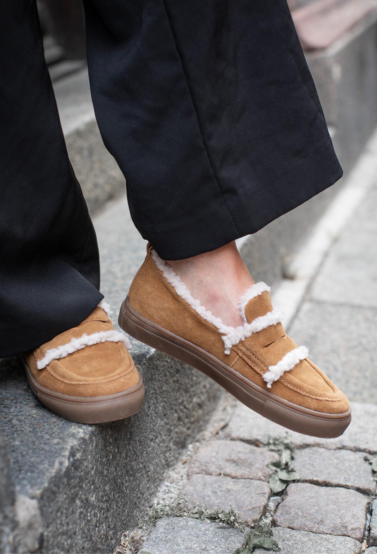 LOAFERS & LÅGSKOR